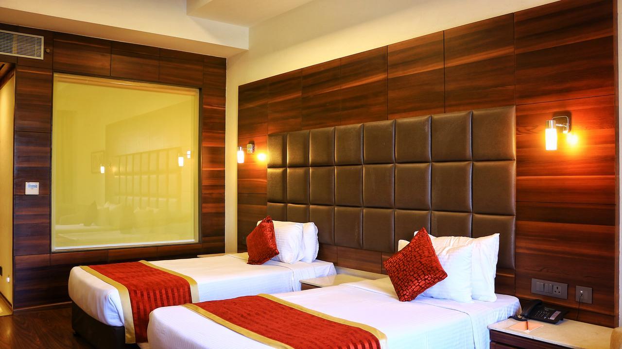 City Park Resort Bahadurgarh Exterior photo
